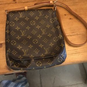 Louis Vuitton Flap Musette Salsa